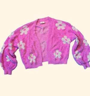 Size Small Pink Super Soft Sweater with White Flowers
